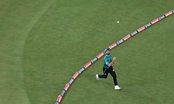 സിക്‌സ് എന്ന കരുതിയിരുന്ന പന്ത് ക്യാച്ചാക്കി മാറ്റിയ നെസറിന്റെ പ്രകടനം