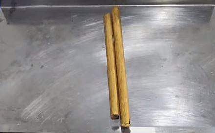 കരിപ്പൂര്‍ വിമാനത്താവളത്തില്‍ കംപ്യൂട്ടര്‍ പ്രിന്ററില്‍ ഒളിപ്പിച്ചുകെണ്ടുവന്ന സ്വര്‍ണം