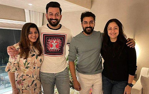 പൃഥ്വിരാജും സുപ്രിയയും സൂര്യയ്ക്കും ജ്യോതികയ്ക്കുമൊപ്പം/ ചിത്രം; ഫെയ്സ്ബുക്ക്