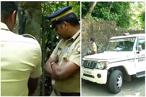 കൊല നടന്ന വീട്ടില്‍ പൊലീസ് പരിശോധന നടത്തുന്നു/ ടിവി ദൃശ്യം