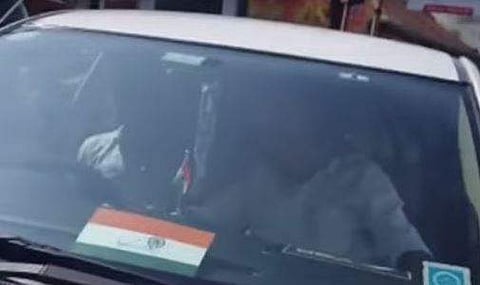 എംപിയുടെ കാര്‍ നാട്ടുകാര്‍ തടഞ്ഞപ്പോള്‍