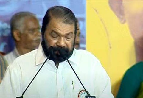 വി ശിവന്‍കുട്ടി സമാപനസമ്മേളനത്തില്‍ സംസാരിക്കുന്നു