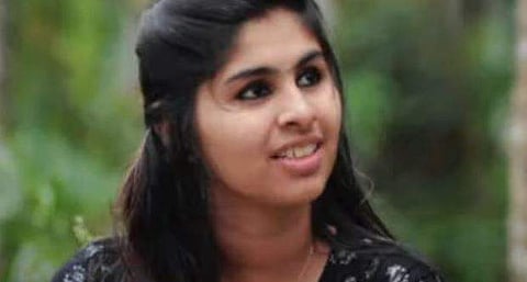 ഭഷ്യവിഷബാധയേറ്റ് മരിച്ച അഞ്ജു ശ്രീ