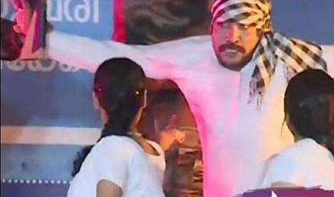 കലോത്സവഗാനത്തിലെ വിവാദ ദൃശ്യം