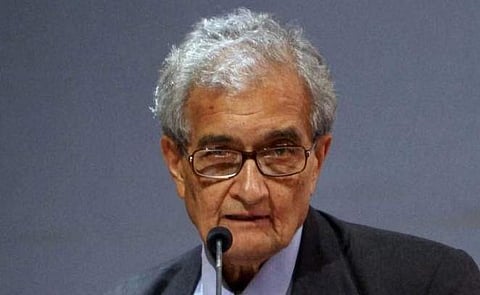 അമര്‍ത്യ സെന്‍ മരിച്ചെന്ന വാര്‍ത്ത തെറ്റ്, നിഷേധിച്ച് മകള്‍ 