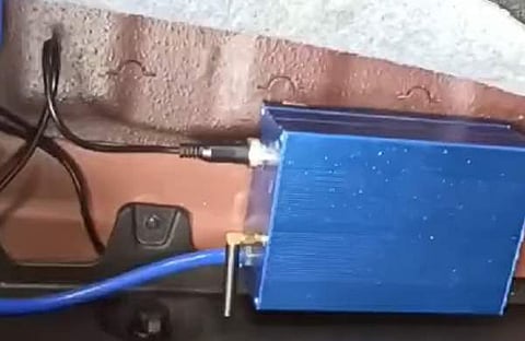 കാറിന്റെ സൈലന്‍സറില്‍ രൂപമാറ്റം വരുത്തിയ നിലയില്‍, മോട്ടോര്‍ വാഹനവകുപ്പ് പങ്കുവെച്ച വീഡിയോയിലെ ദൃശ്യം