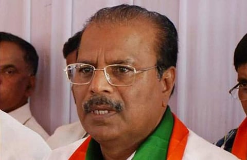 ഇന്ദ്രസേന റെഡ്ഡി നല്ലു / എക്സ്