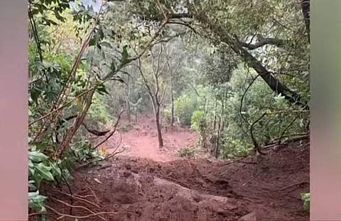 ഉരുള്‍ പൊട്ടലുണ്ടായ സ്ഥലം/ ടിവി ദൃശ്യം