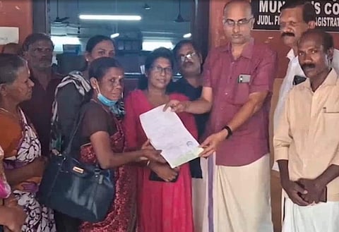 കുടുംബസ്ഥലം ലീലയ്‌ക്ക് വിട്ടുനൽകി/ ടെലിവിഷൻ സ്ക്രീൻഷോട്ട്