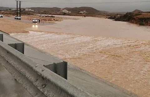 ഒമാനിൽ കനത്തമഴ പെയ്തപ്പോൾ, എക്സ്