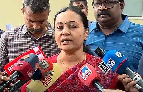 മന്ത്രി വീണാ ജോർജ് മാധ്യമങ്ങളോട് സംസാരിക്കുന്നു/ ടിവി ദൃശ്യം