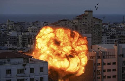 ഇസ്രയേൽ ​ഗാസയിൽ നടത്തിയ വ്യോമാക്രമണം/ഫോട്ടോ: പിടിഐ