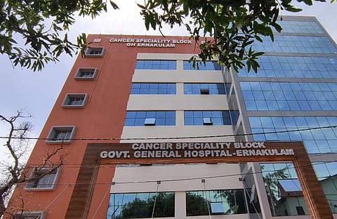 എറണാകുളം ജനറൽ ആശുപത്രിയിലെ കാൻസർ സ്പെഷ്യാലിറ്റി ബ്ലോക്ക്, ഫോട്ടോ/ എക്സ്പ്രസ്