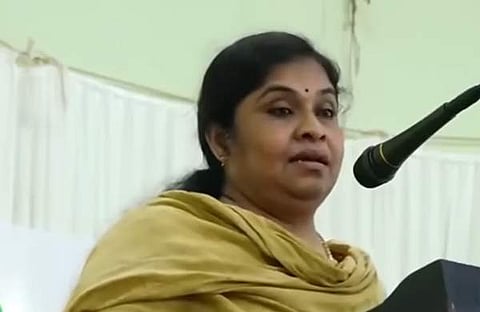 നടി ​ഗായത്രി/വിഡിയോ സ്ക്രീൻഷോട്ട്