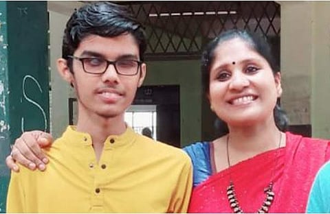 ദീപാ നിശാന്ത് ഫെയ്‌സ്ബുക്കില്‍ പങ്കുവച്ച ചിത്രം