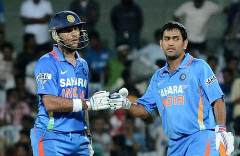 ധോനി,യുവരാജ് /ഫയല്‍
