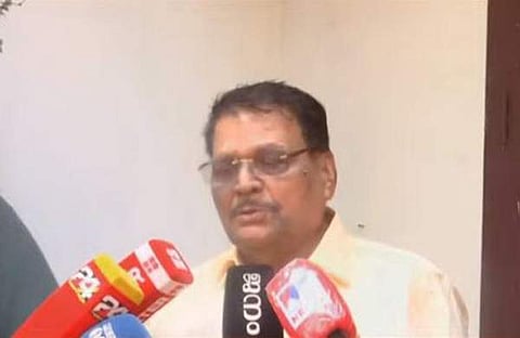 കെഇ ഇസ്മയില്‍ മാധ്യമങ്ങളോടു സംസാരിക്കുന്നു/ടിവി ദൃശ്യം