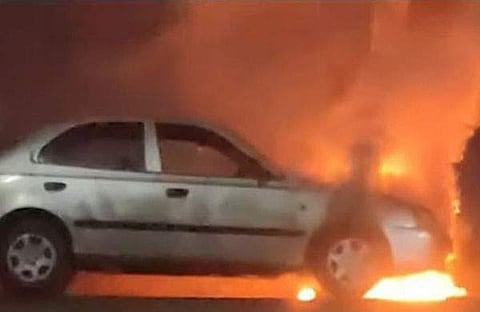 തീപിടിച്ച കാർ/ ടിവി ദൃശ്യം
