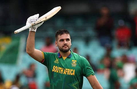 റിലി റൂസോ/ ട്വിറ്റര്‍