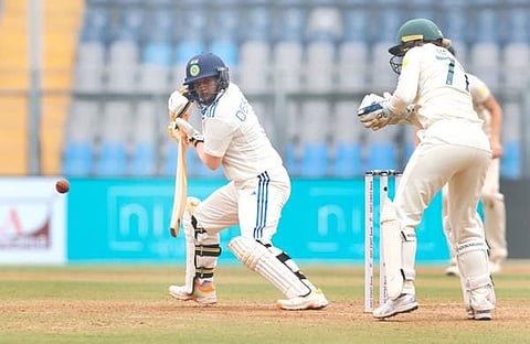 ദീപ്തി ശര്‍മ/ ട്വിറ്റർ