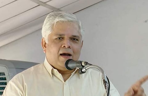 ജസ്റ്റിസ് ദേവൻ രാമചന്ദ്രൻ/ടെലിവിഷൻ ദൃശ്യം