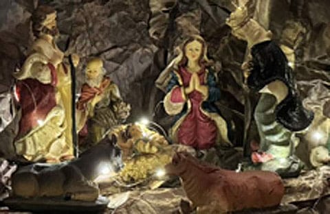 പ്രതീകാത്മകം/എക്‌സ്