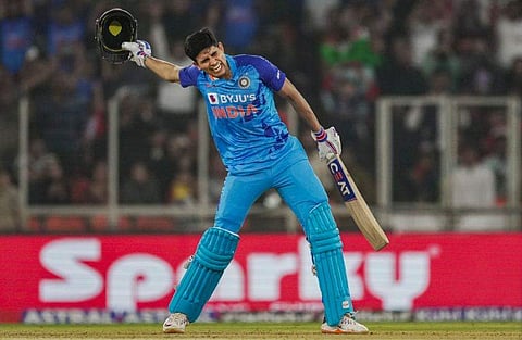 സെഞ്ച്വറി ആഘോഷിക്കുന്ന ശുഭ്മാൻ ​ഗിൽ/ ചിത്രം; പിടിഐ