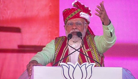 ത്രിപുരയിലെ റാലിയില്‍ മോദി സംസാരിക്കുന്നു/ പിടിഐ