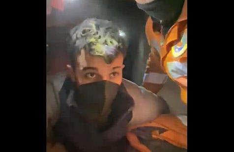 കെട്ടിടാവിശിഷ്ടങ്ങളില്‍ നിന്ന് മുഹമ്മദ് എനെസ് യെനിനാറിനെ രക്ഷിക്കുന്ന ദൃശ്യം, സ്‌ക്രീന്‍ഷോട്ട്‌