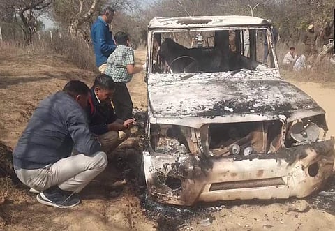 വാഹനം കത്തിക്കരിഞ്ഞനിലയില്‍, എഎന്‍ഐ