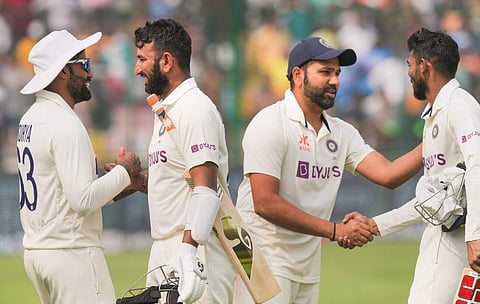 ഓസ്ട്രേലിയക്കെതിരായ വിജയത്തിന് ശേഷം പരസ്പരം അഭിനന്ദിക്കുന്ന ഇന്ത്യൻ താരങ്ങൾ/ പിടിഐ