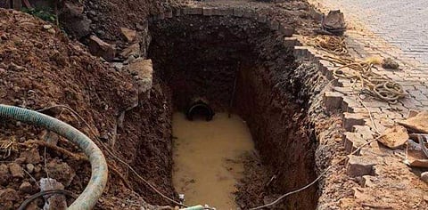 ശ്യാമില്‍ ജേക്കബ് അപകടത്തില്‍പ്പെട്ട കുഴി