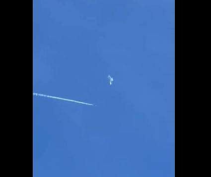 ചൈനീസ് ബലൂണ്‍ അമേരിക്ക വെടിവെച്ചു വീഴ്ത്തുന്ന ദൃശ്യം