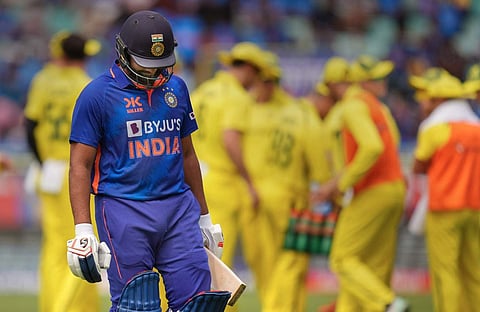 ഔട്ടായി മടങ്ങുന്ന ഇന്ത്യൻ ക്യാപ്റ്റൻ രോഹിത് ശർമ/ പിടിഐ