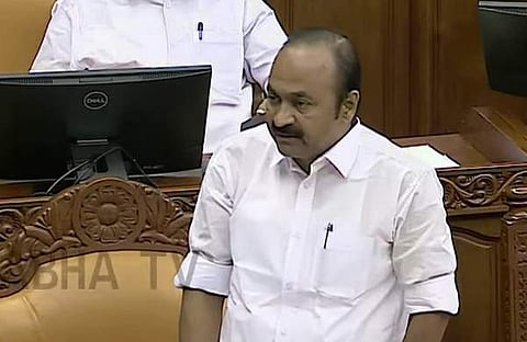 സഭയില്‍ പ്രതിപക്ഷ നേതാവ് വി ഡി സതീശന്‍