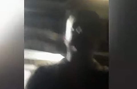 മകനെ ജാമ്യത്തിലിറക്കാന്‍ എത്തിയ അമ്മയോട് മോശമായി പെരുമാറുന്ന എസ്എച്ച്ഒയുടെ ദൃശ്യം, സ്‌ക്രീന്‍ഷോട്ട്