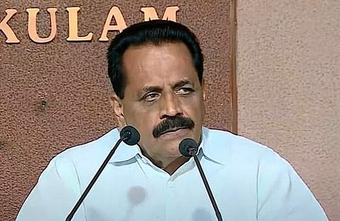 ജോണി നെല്ലൂർ വാർത്താസമ്മേളനത്തിൽ/ ടിവി ദൃശ്യം