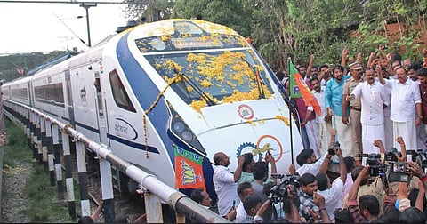 ട്രയല്‍ റണ്‍ നടത്തിയ വന്ദേ ഭാരതിന് തിരുവനന്തപുരത്ത് നൽകിയ സ്വീകരണം/ ഫയല്‍ ചിത്രം