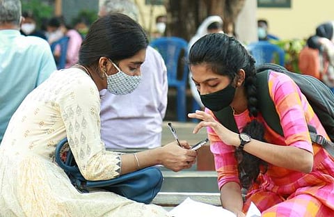 തൊഴില്‍ മേളയില്‍ പങ്കെടുക്കുന്നവര്‍, ഫയല്‍/ എക്സ്പ്രസ്