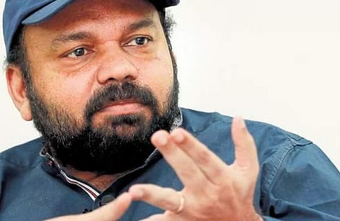 സന്തോഷ് ജോര്‍ജ് കുളങ്ങര, ഫോട്ടോ/ എക്സ്പ്രസ്