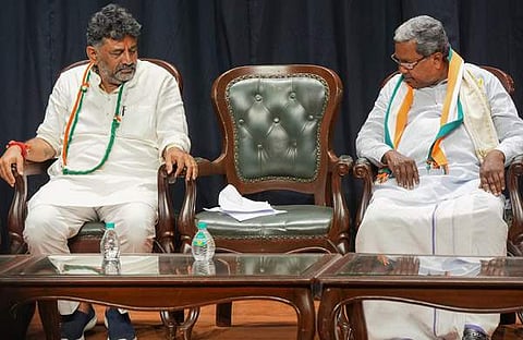 ശിവകുമാറും സിദ്ധരാമയ്യയും/ പിടിഐ