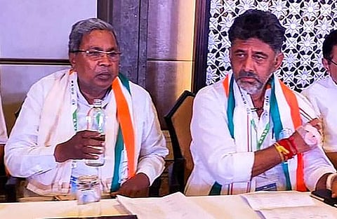 സിദ്ധരാമയ്യയും ഡി കെ ശിവകുമാറും/ പിടിഐ