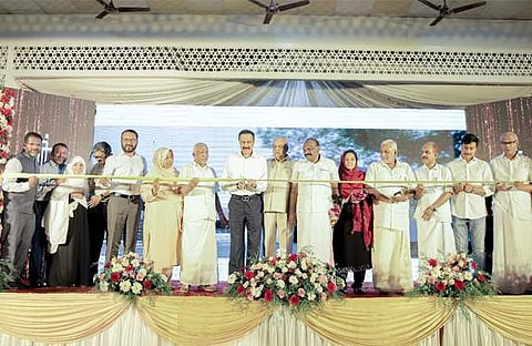 ഉദ്ഘാടനത്തില്‍ നിന്ന്‌