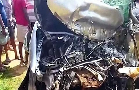 അപകടത്തിൽ തകർന്ന കാർ/ ടിവി ദൃശ്യം