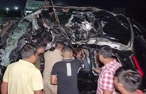 അസമില്‍ നടന്ന വാഹനാപകടത്തിന്റെ ദൃശ്യം, ട്വിറ്റര്‍