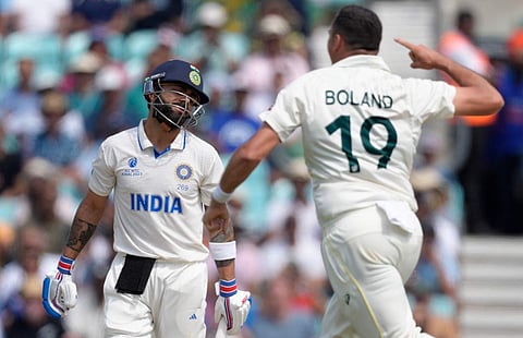 സ്കോട്ട് ബോളണ്ടിന്റെ പന്തിൽ പുറത്തായ കോഹ്‌‌ലിയുടെ നിരാശ/ പിടിഐ