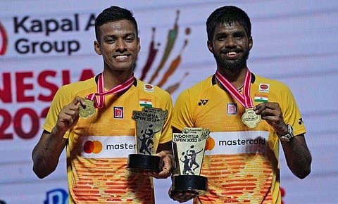 മെഡലുകളുമായി സാത്വിക്- ചിരാ​ഗ് സഖ്യം/ പിടിഐ