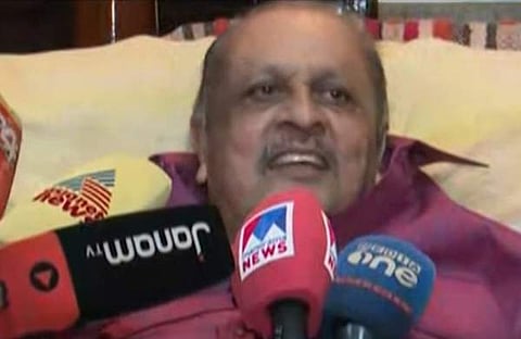 എംഎസ്എം മാനേജര്‍ മാധ്യമങ്ങളെ കാണുന്നു