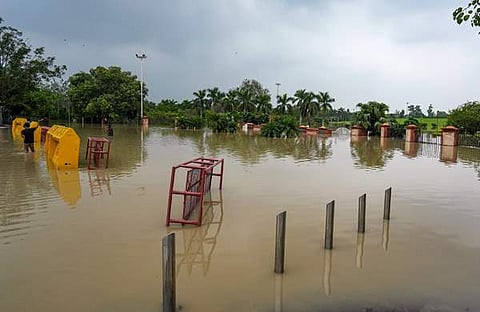 യമുനാനദി കരകവിഞ്ഞതിനെ തുടര്‍ന്ന് ഡല്‍ഹിയിലുണ്ടായ വെള്ളക്കെട്ട്/ പിടിഐ