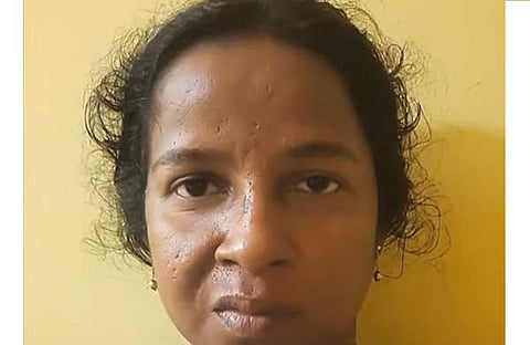 അറസ്റ്റിലായ നിഷ, സ്ക്രീൻഷോട്ട്